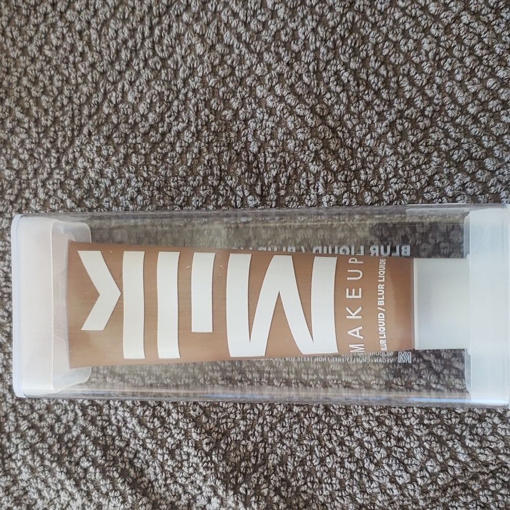 milk makeup blur liquid foundation
